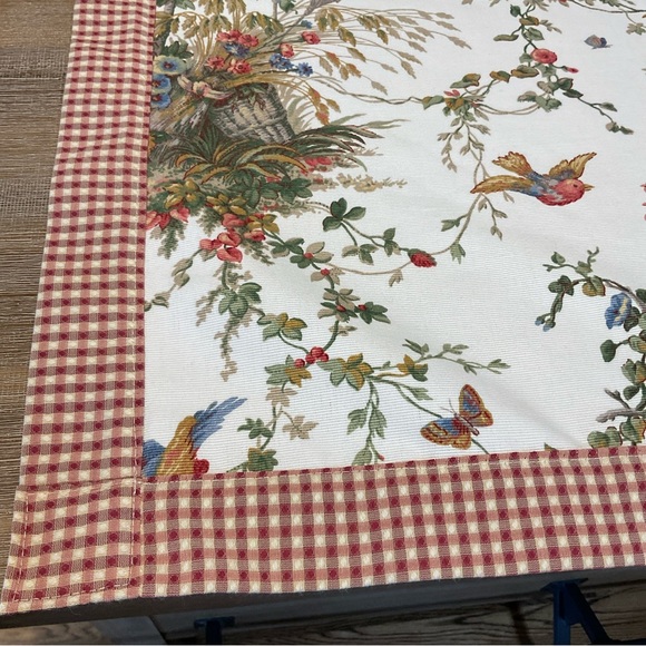 Table Cloth 58.5” X 34” - Picture 2 of 4